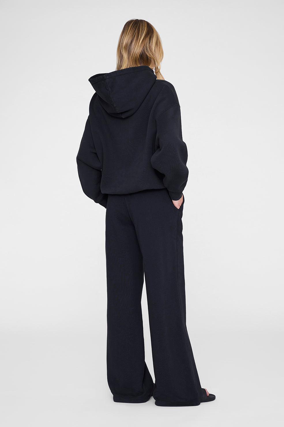 アニンビン ANINEBING スウェット USED加工 トレーナー ブラック ANINE BING Vintage Bing Sweatshirt | Shopbop