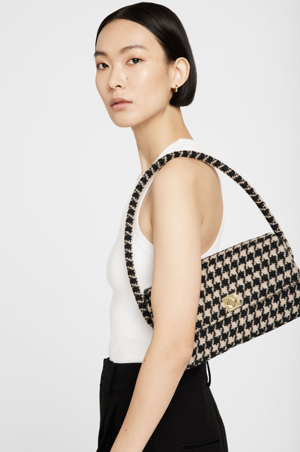 Small shoulder bag - Black/Dogtooth-patterned - Ladies