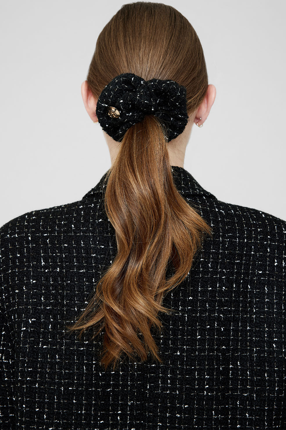 ANINE BING Camellia Scrunchie 2 Pack - Cream And Black Tweed - On Model Black Tweed