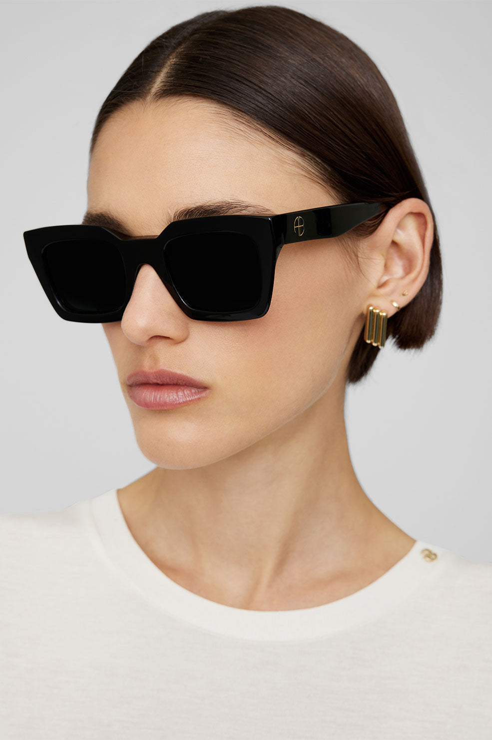 ANINE BING Indio Sunglasses - Black - On Model