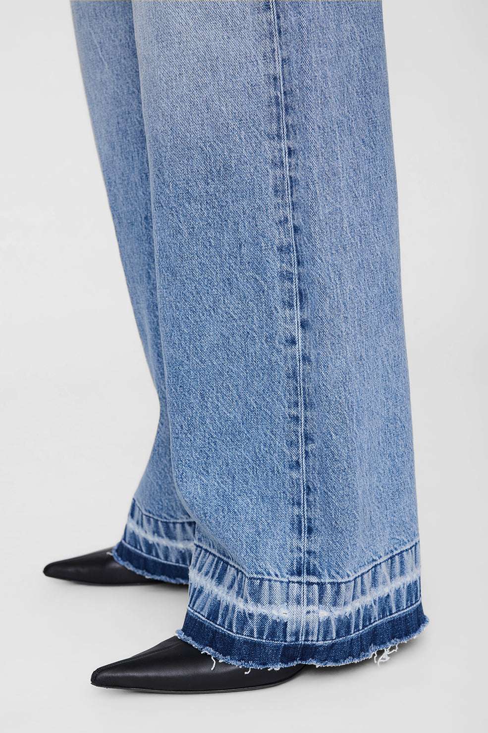 ANINE BING Lewis Jean - Caspian Blue - on model side detail