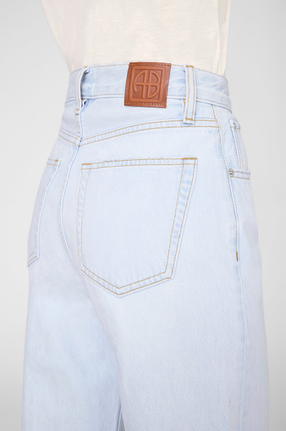 ANINE BING Lewis Jean - Lucid Blue - on model back detail second image