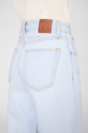 ANINE BING Lewis Jean - Lucid Blue - on model back detail second image