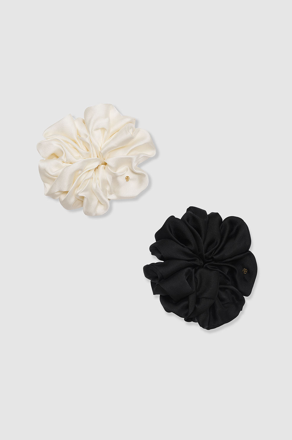 Pearl Scrunchie 2 Pack  product image
