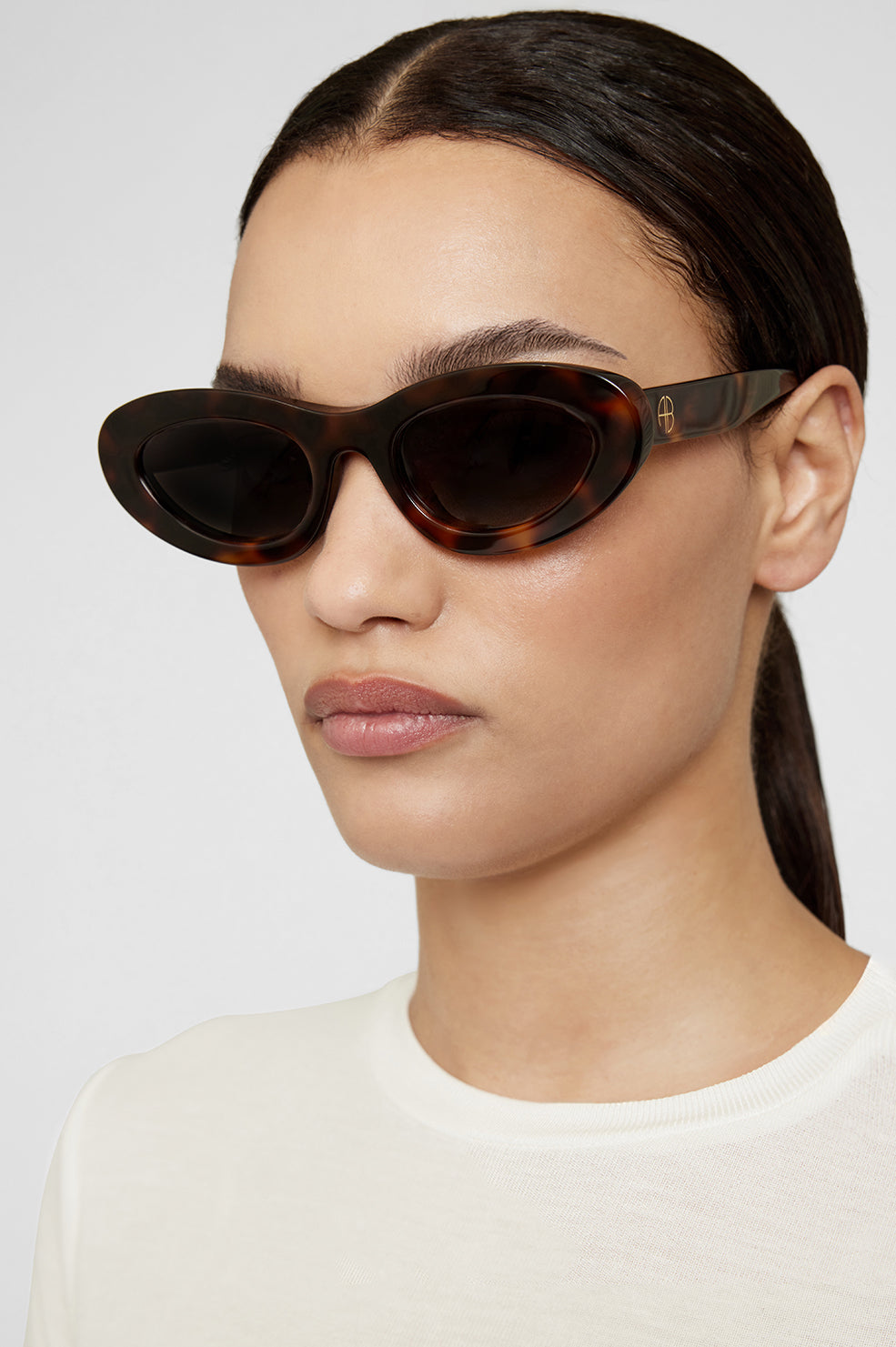ANINE BING Roma Sunglasses - Tortoise - On Model View