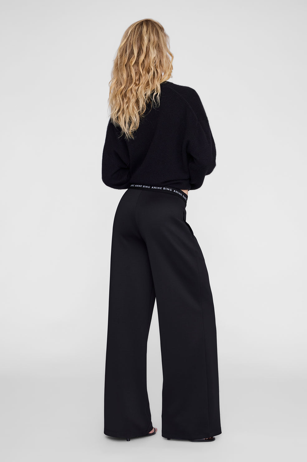 Sari Jogger - Black