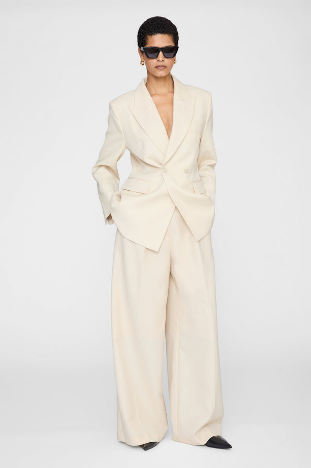 ANINE BING Tiphaine Blazer - Ecru - on model front