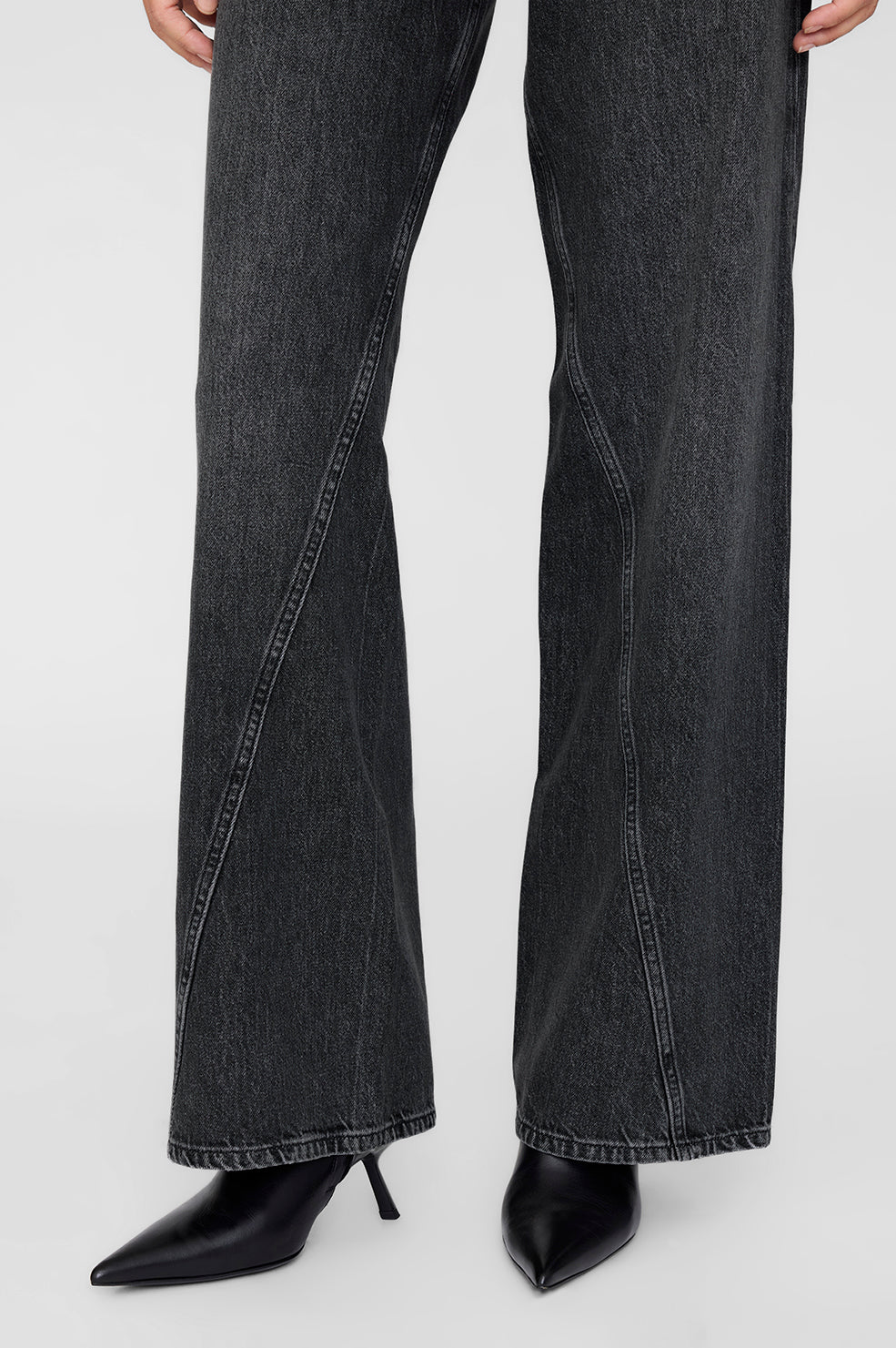 ANINE BING Brie Jean - Arctic Night - On Model Bottom