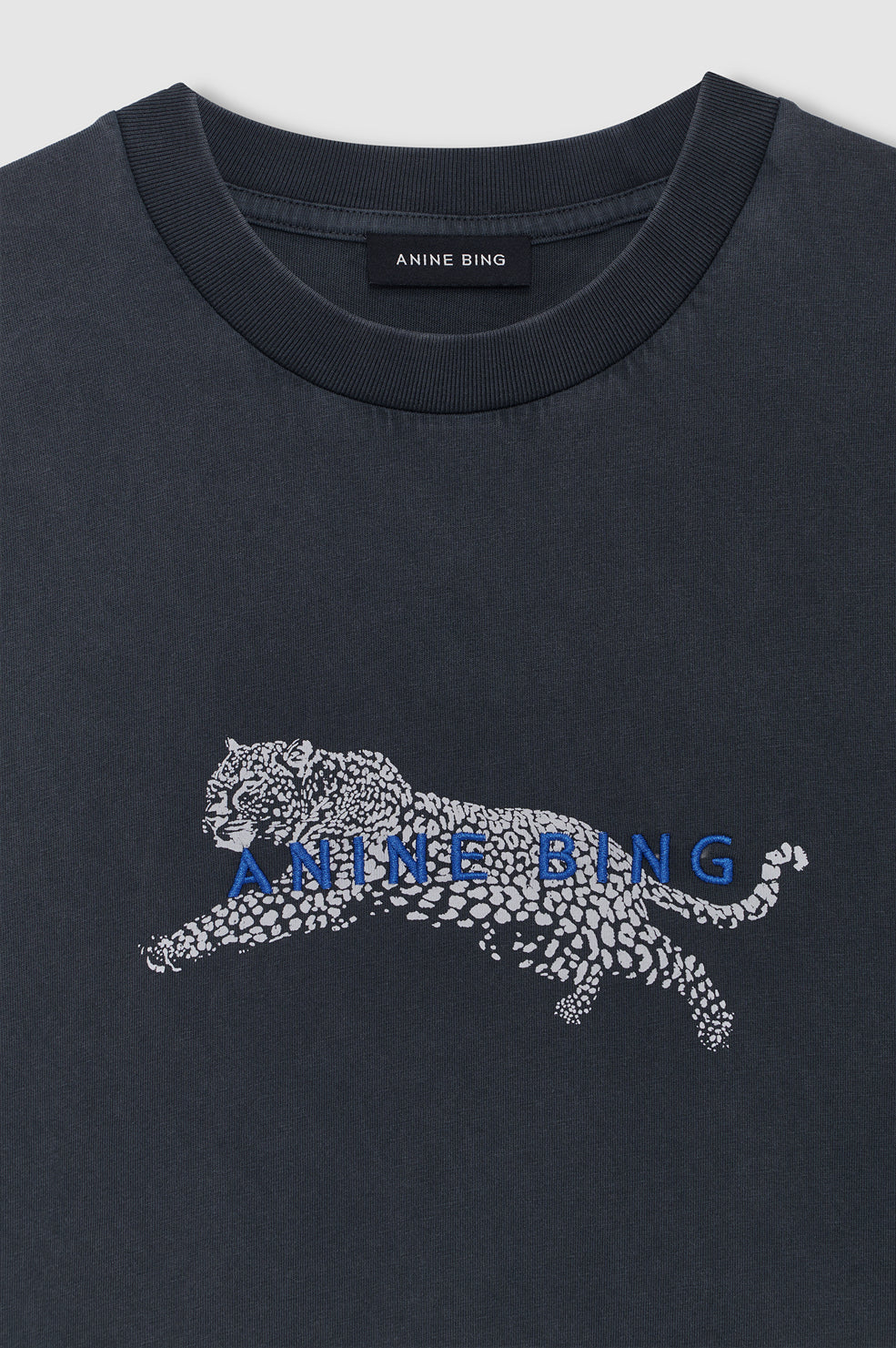 ANINE BING Cade Tee Leopard - Washed Black - detail view