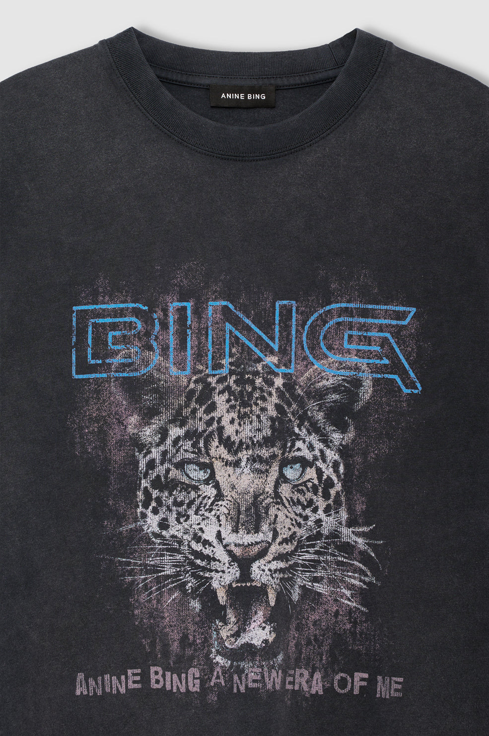 ANINE BING Cade Tee Leo Muse - Washed Black - detail view