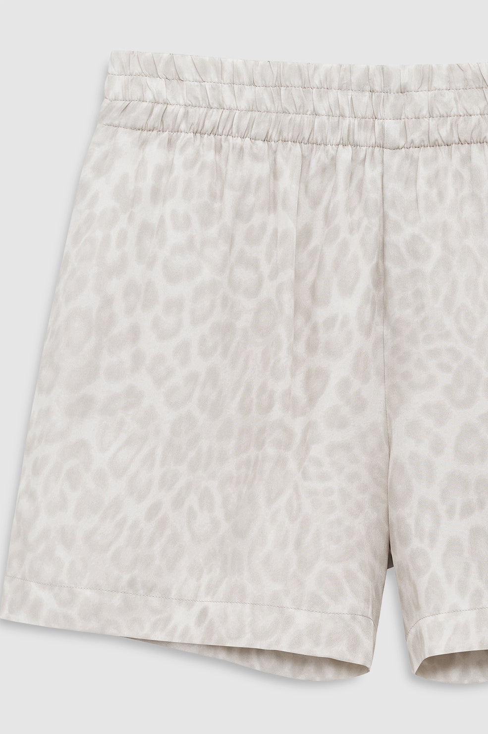 ANINE BING Kam Short - Washed White Leopard - detail view