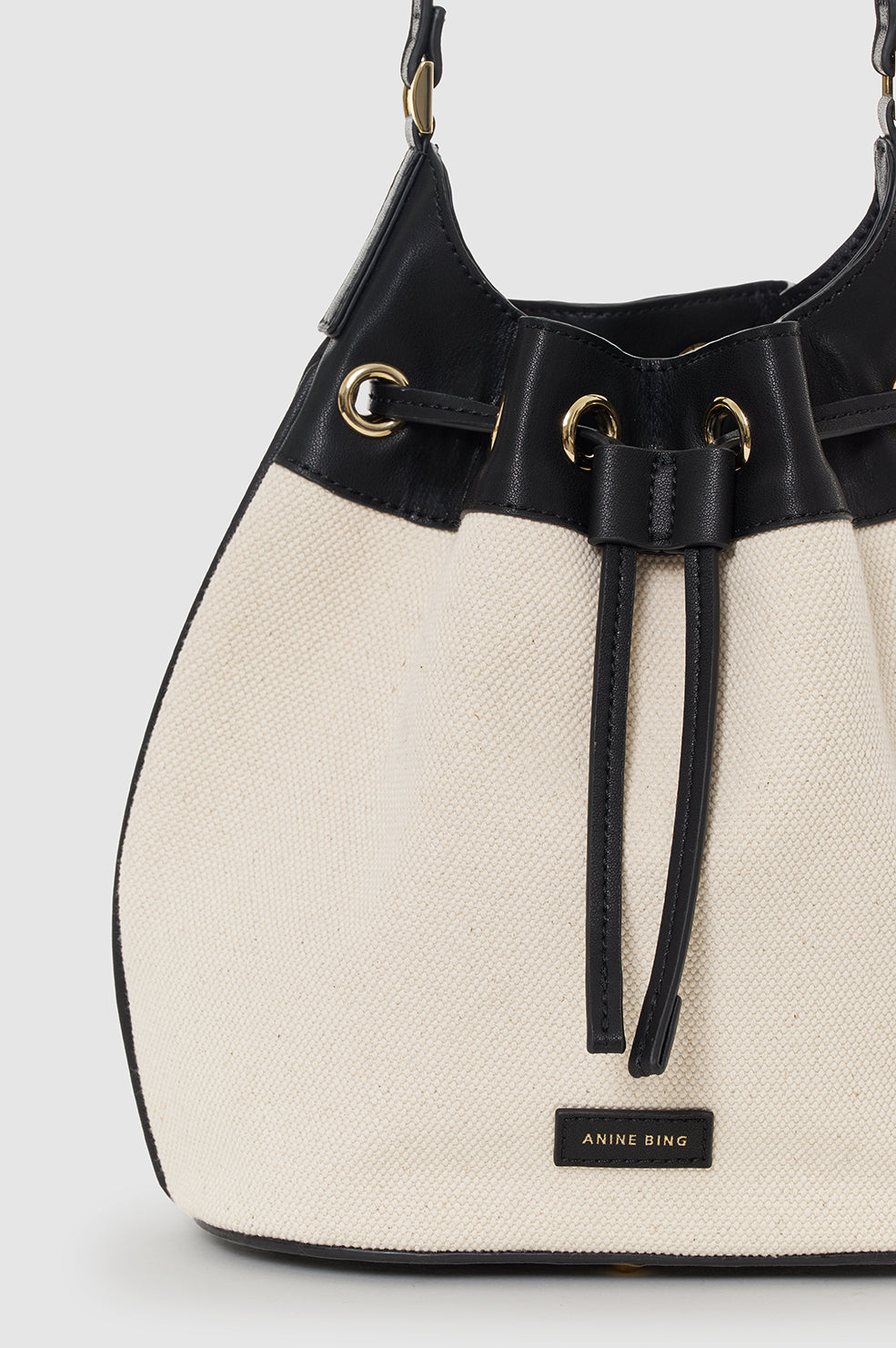 ANINE BING Mini Alana Bucket Bag - Natural - Detail view