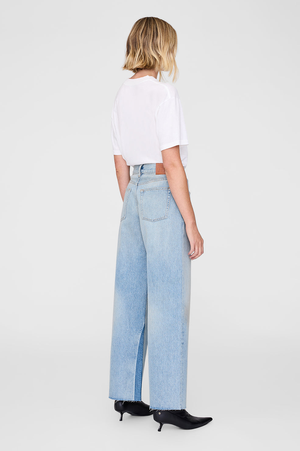 ANINE BING Walker Tee Anine Bing Leopard - Ivory - On Model Back