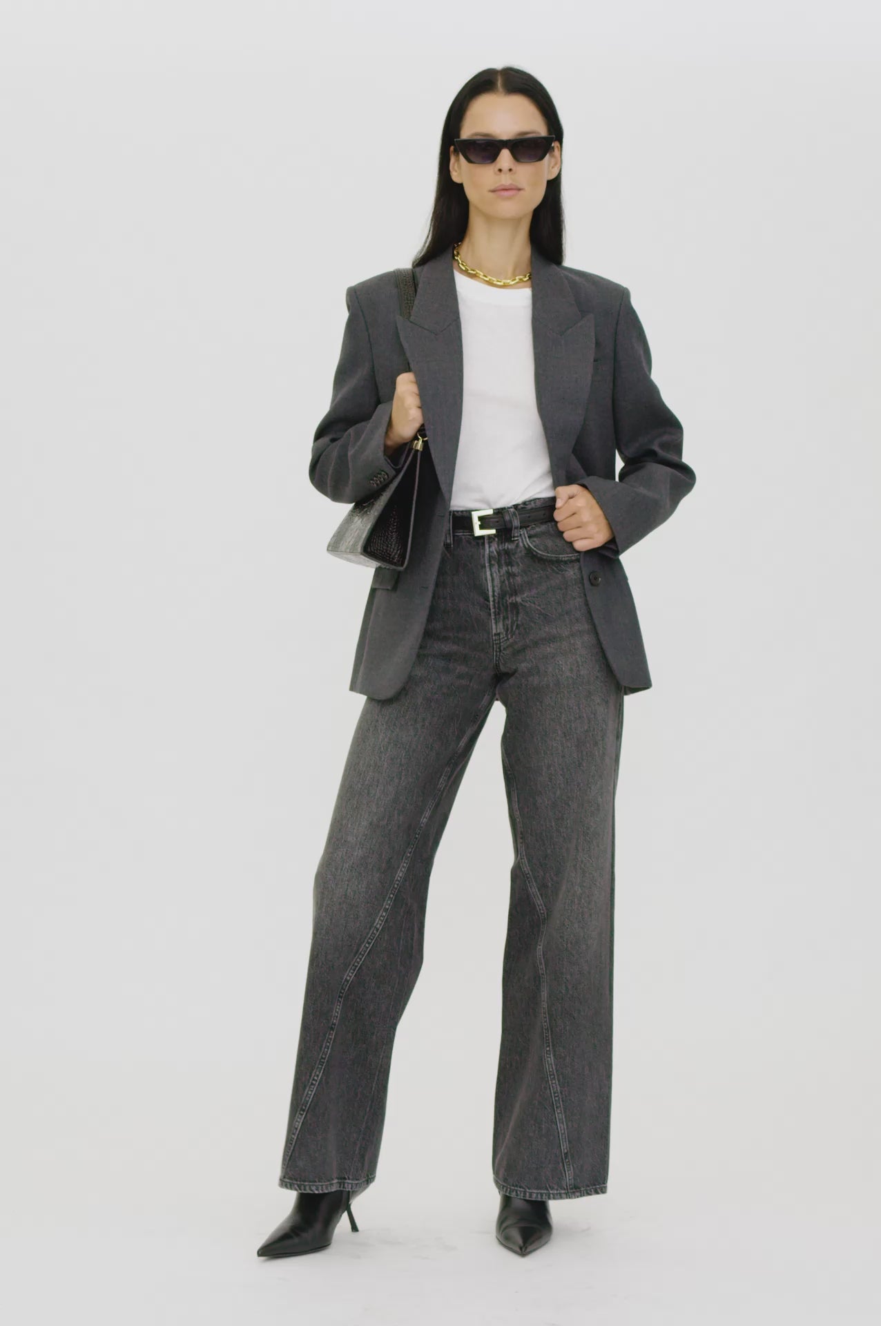 ANINE BING Brie Jean - Arctic Night - On Model Video 